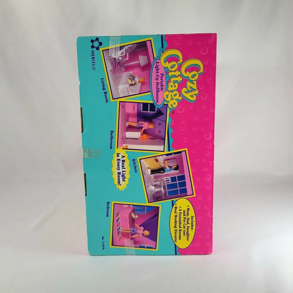 Vintage Cozy Cottage Portable Light Up Doll House 1994 Meritus 11478 - NIB